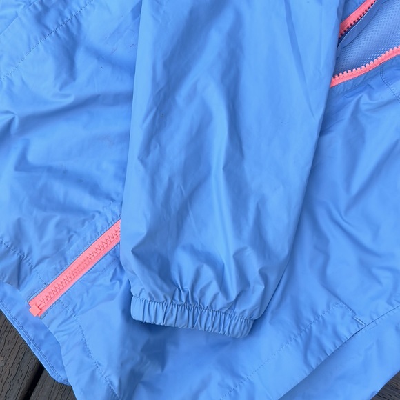 NORTH FACE WINDBREAKER OUTTERWEAR - Picture 3 of 6